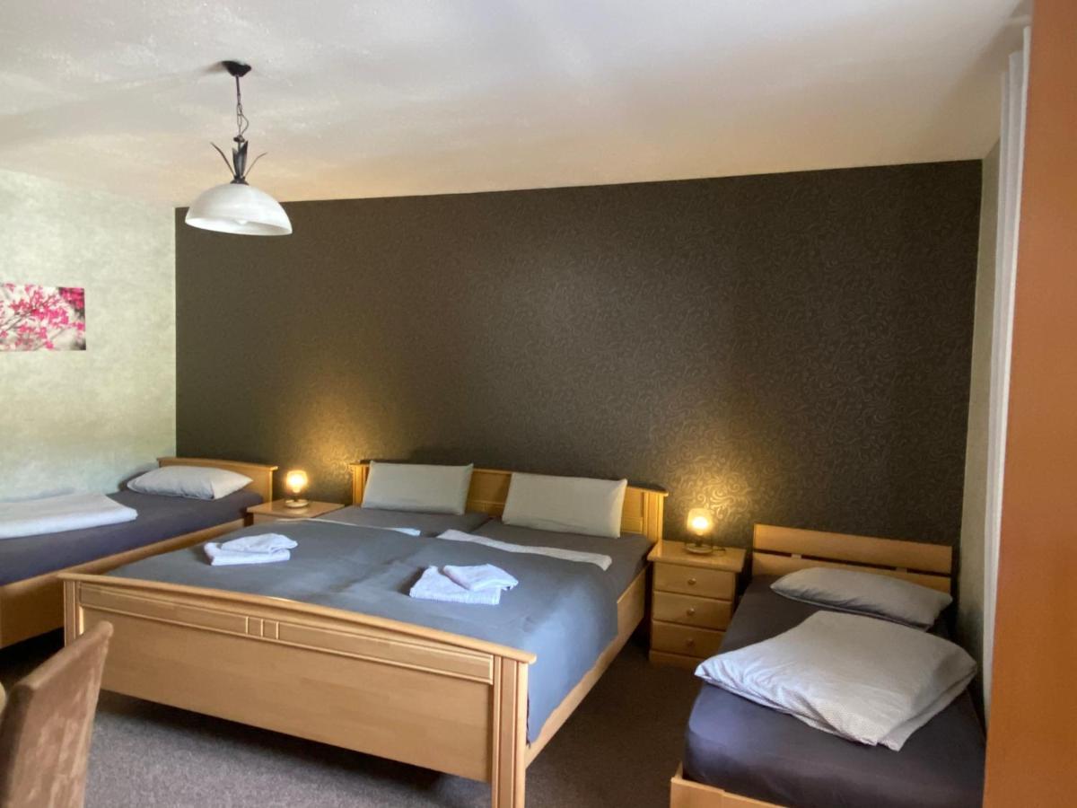 Rooms4ring Privatzimmer am Nürburgring Quiddelbach Exterior foto